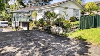 39 Gallony Avenue, Massey, Auckland - Carousel 1