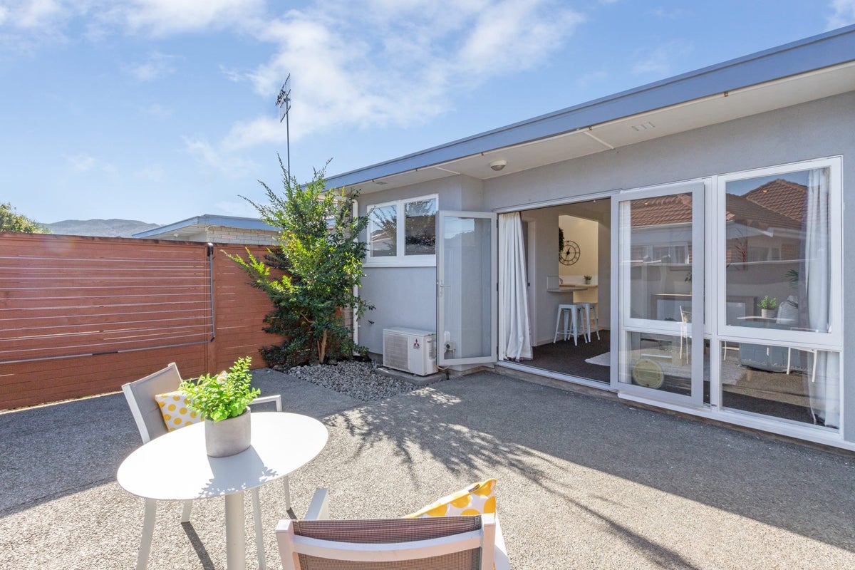 2/110 Martin Street, Wallaceville, Upper Hutt - Carousel 1