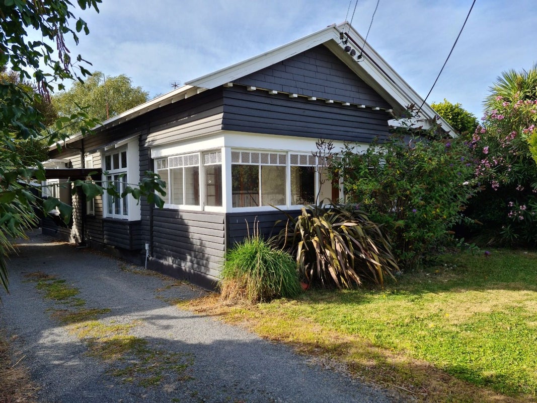 8 Redruth Avenue, Spreydon, Christchurch - Carousel 2