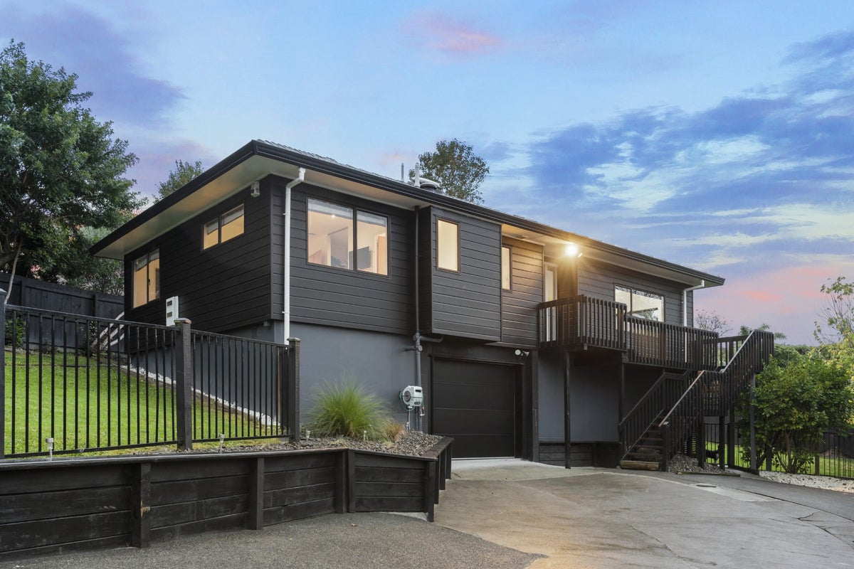 119 West Harbour Drive, West Harbour, Auckland - Carousel 1