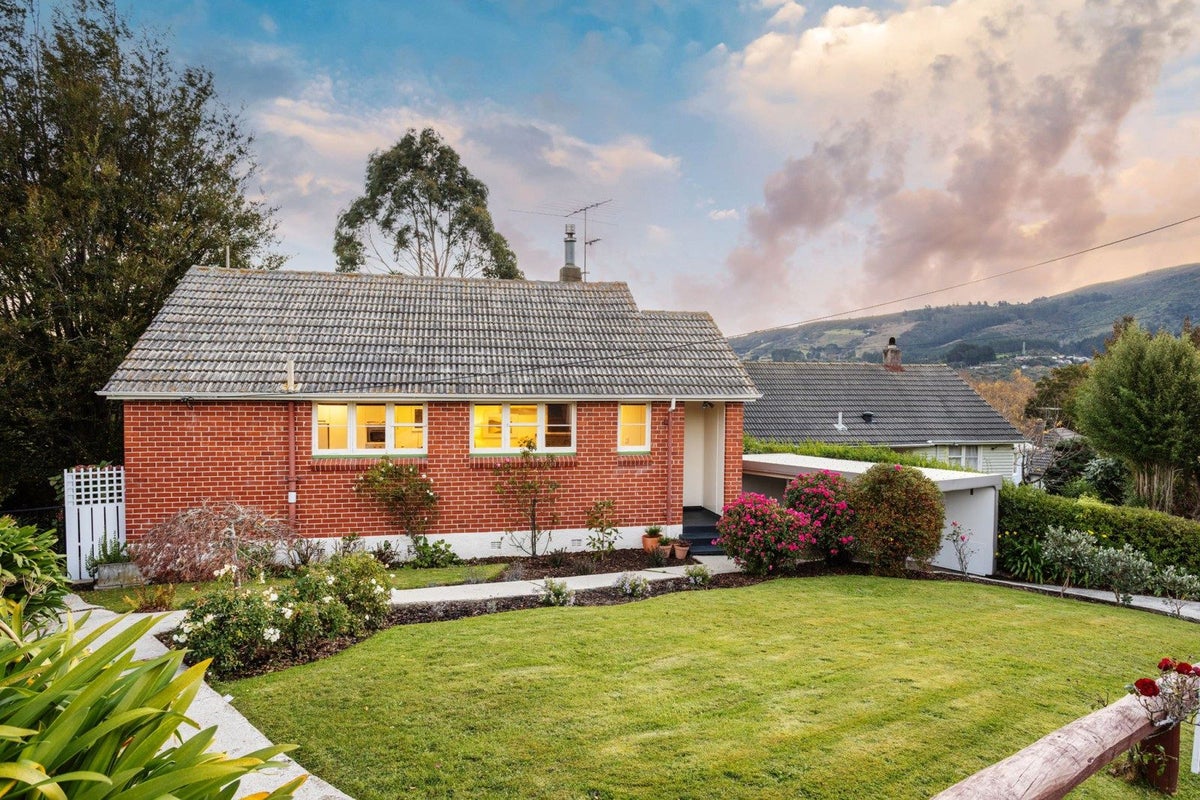 17 Lowe Street, Liberton, Dunedin - Carousel 1