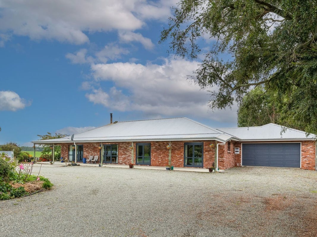 432 Deep Creek Road, Waimate, Waimate - Carousel 1