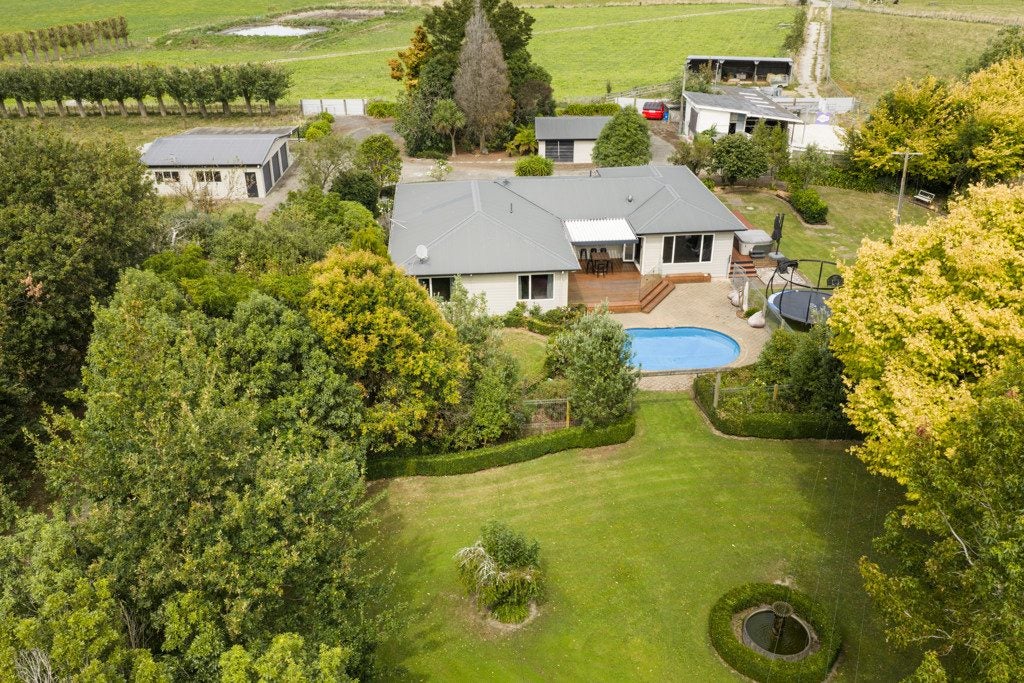 1059 Rangitikei Line, Newbury, Palmerston North - Carousel 1