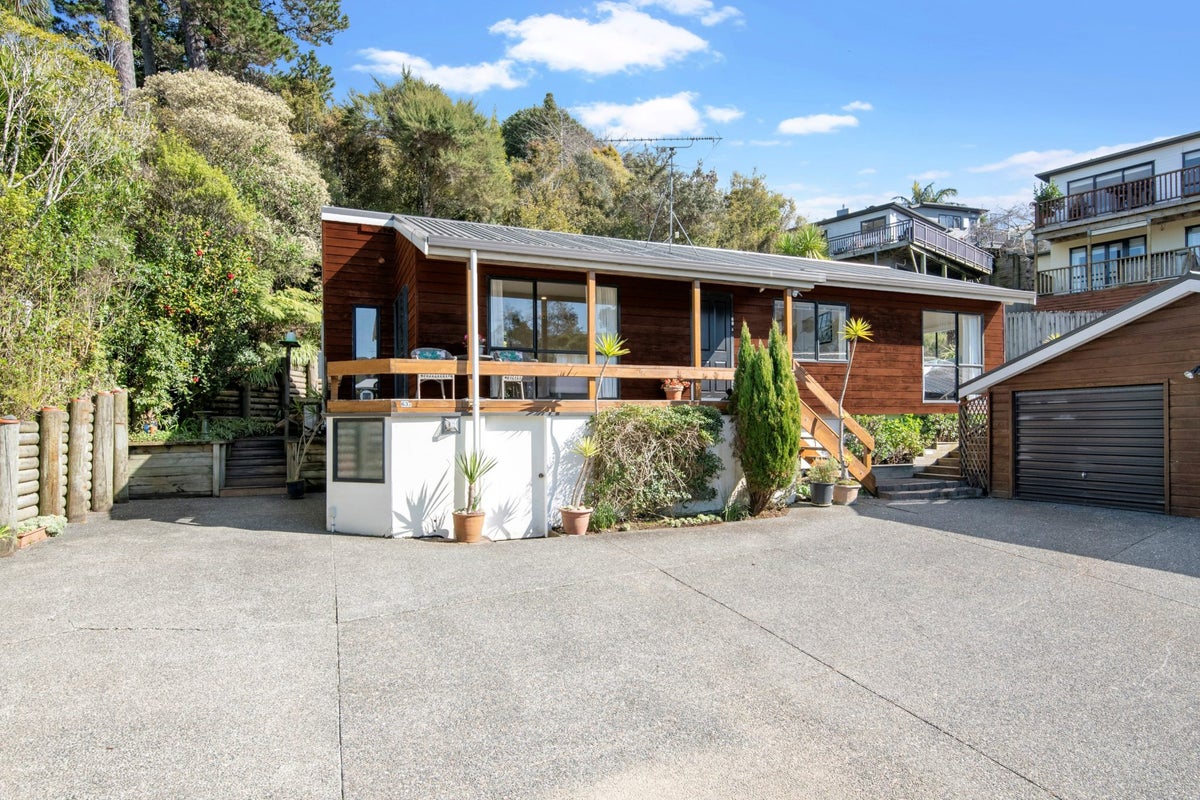 1/63 Topliss Drive, Northcross, Auckland - Carousel 1