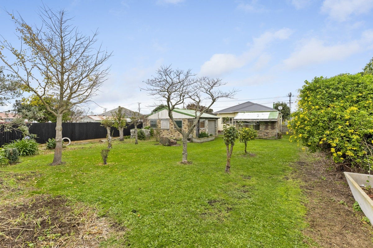 84 Puriri Street, Gonville, Whanganui - Carousel 2