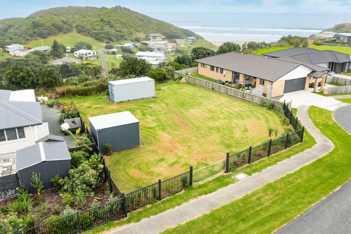 49 Sunset Drive, Baylys Beach - Carousel 2