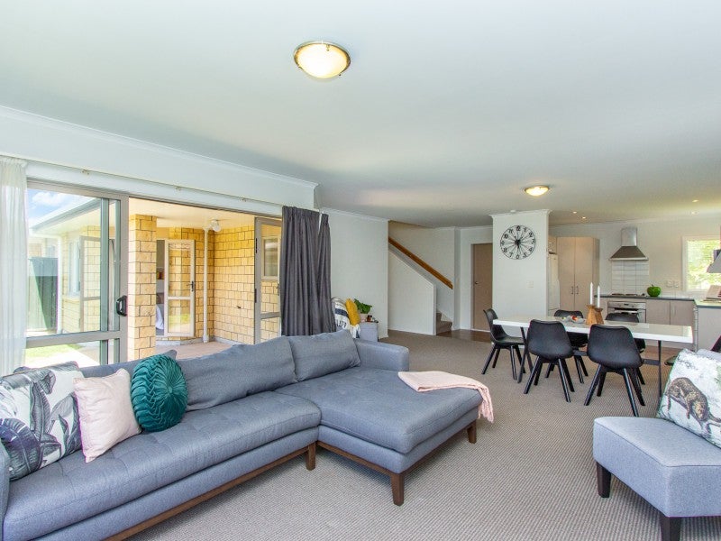 52/64 Kawaha Point Road, Kawaha Point, Rotorua - Carousel 2