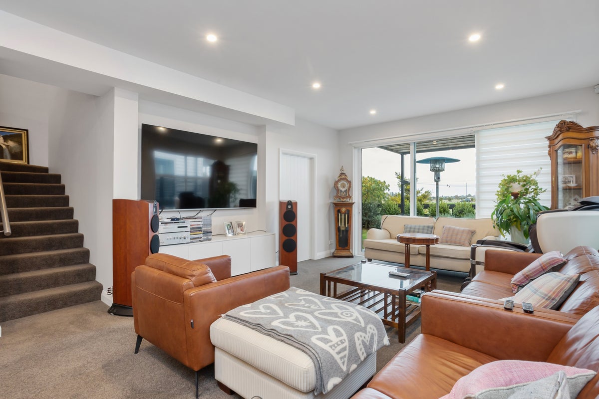 19 Dow Square, Wigram, Christchurch - Carousel 2