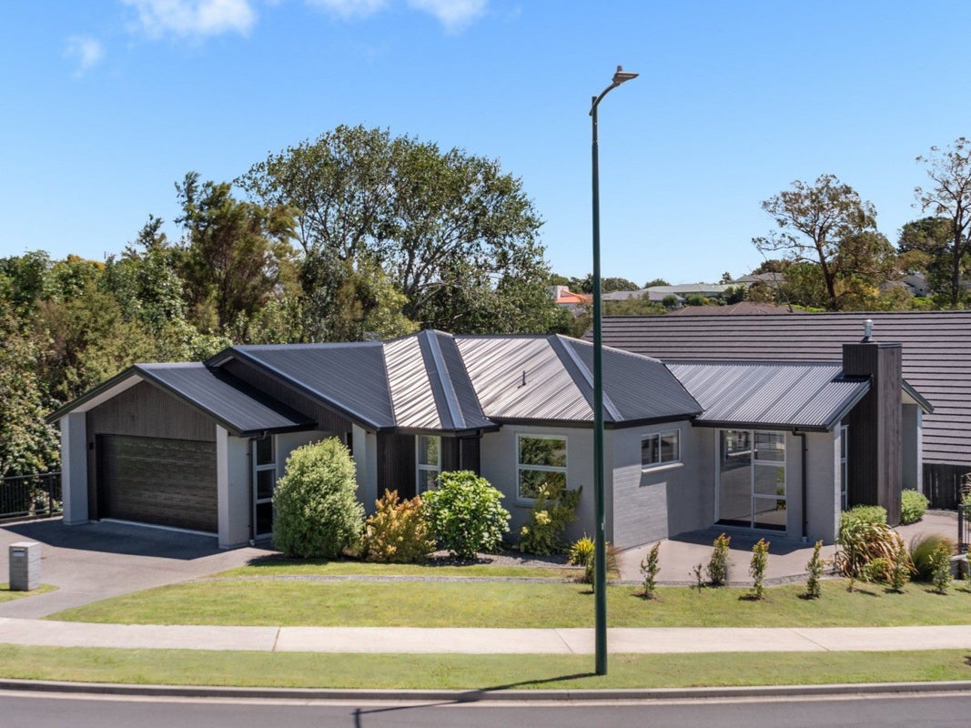 77 Adler Drive, Ohauiti, Tauranga - Carousel 1