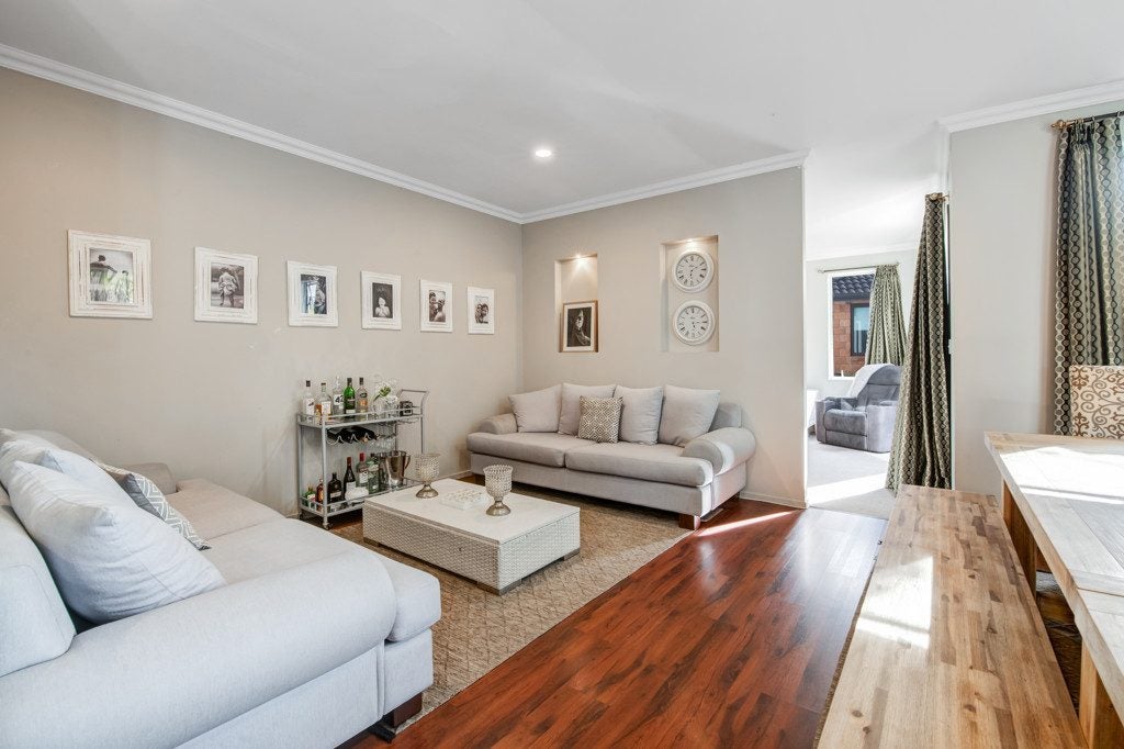 12 Tekapo Rise, Fairview Heights, Auckland - Carousel 2