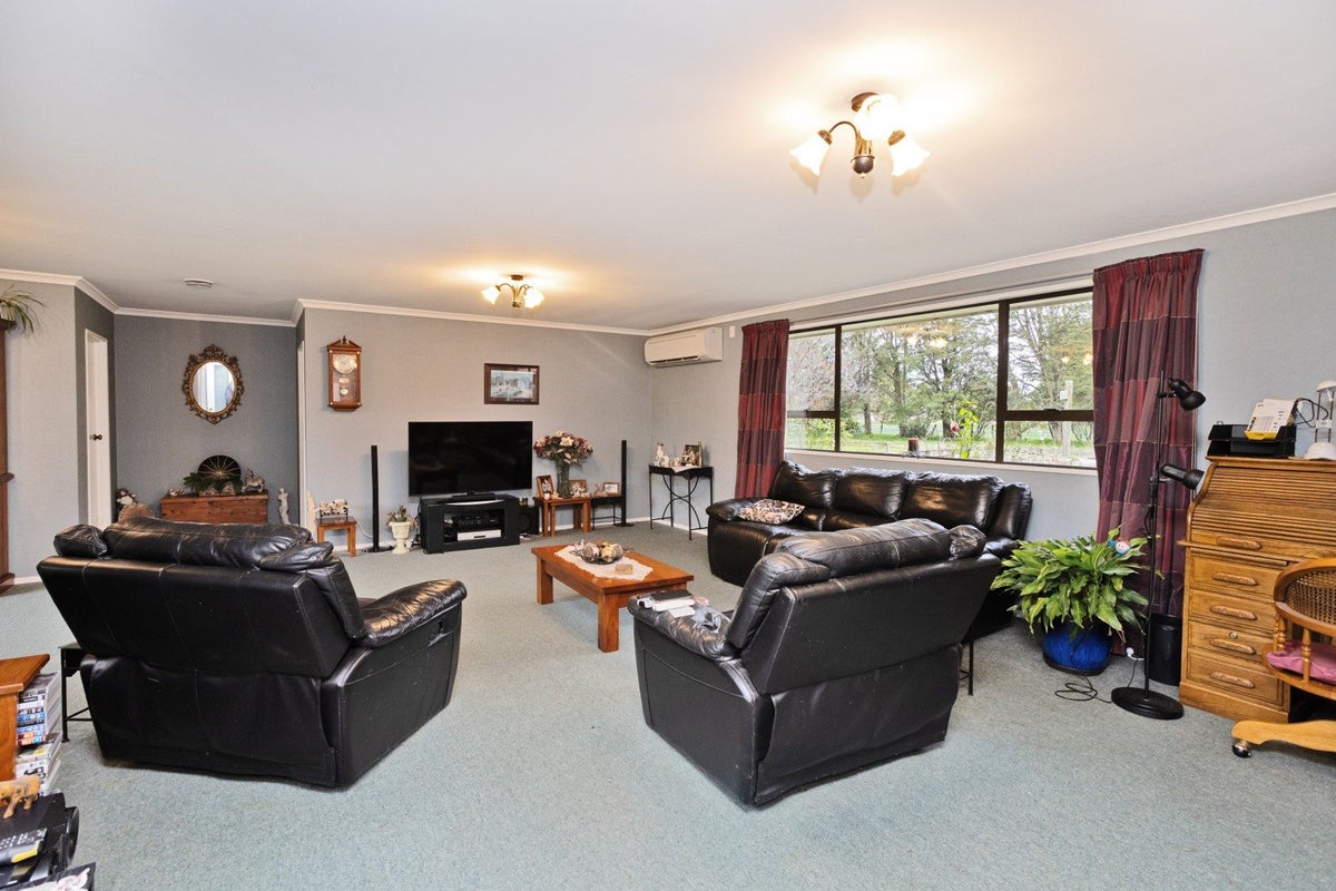 159 Flora Road East, Makarewa, Invercargill - Carousel 2