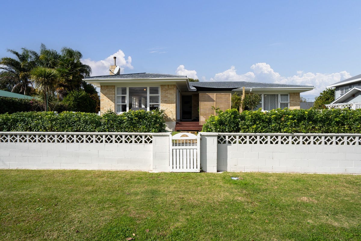 54 Chaucer Street, Leamington, Cambridge - Carousel 1