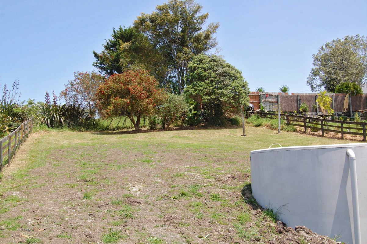 7 Marshall Road, Kaiwaka - Carousel 17