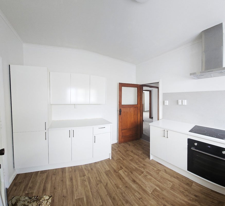 9 The Quadrant, Miramar, Wellington - Carousel 1
