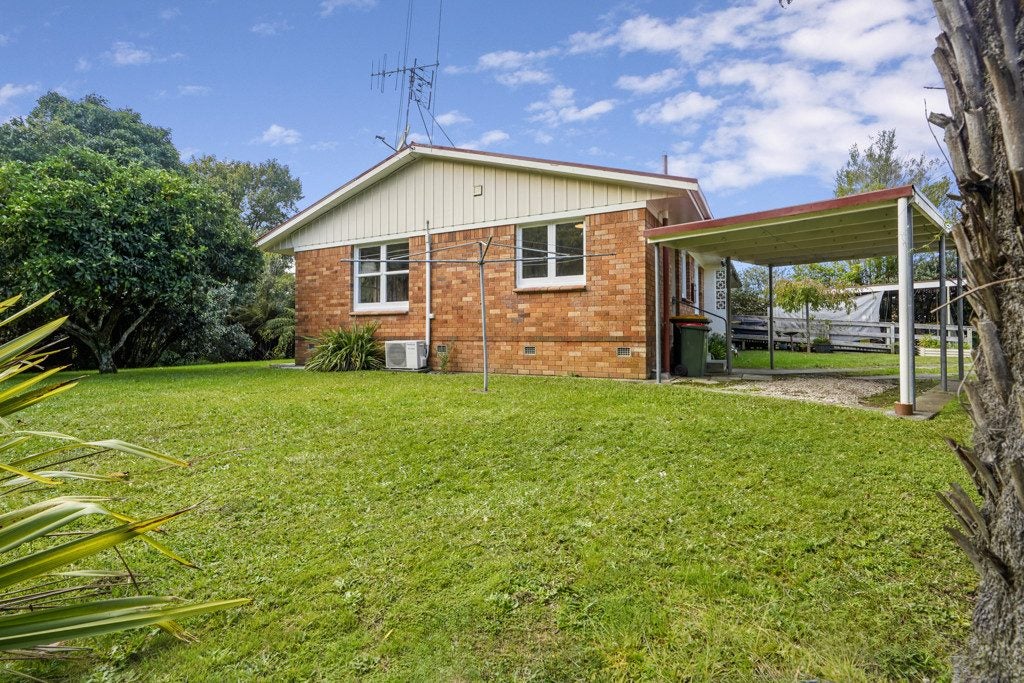 17B Tomin Road, Glenview, Hamilton - Carousel 11