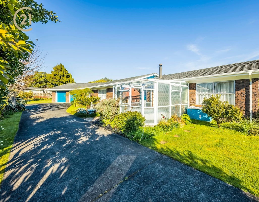 4A Park Estate Road, Rosehill, Papakura - Carousel 1