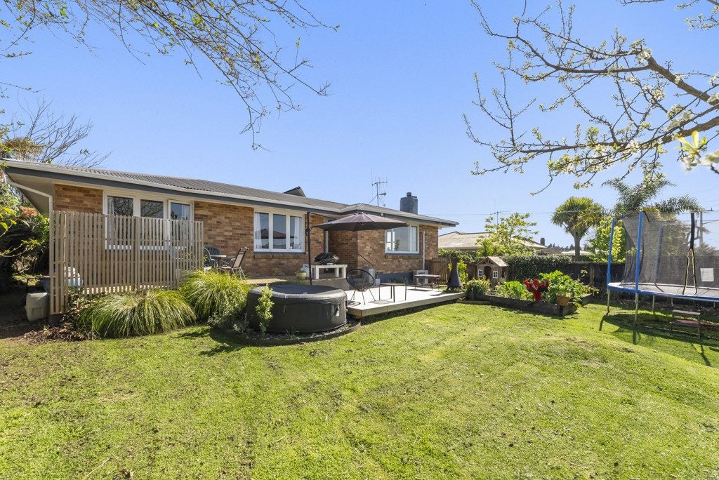 32A Pyes Pa Road, Pyes Pa, Tauranga - Carousel 1