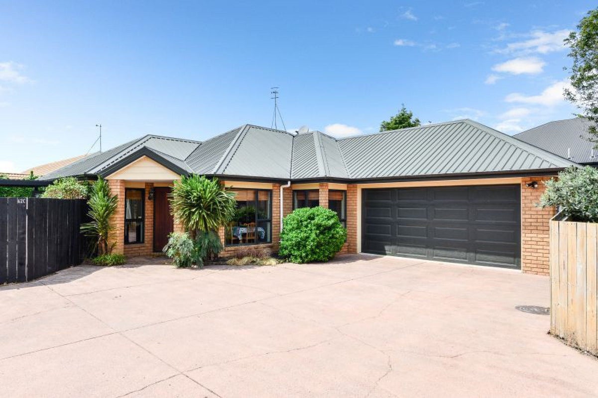 62C MacFarlane Street, Hamilton East, Hamilton - Carousel 1