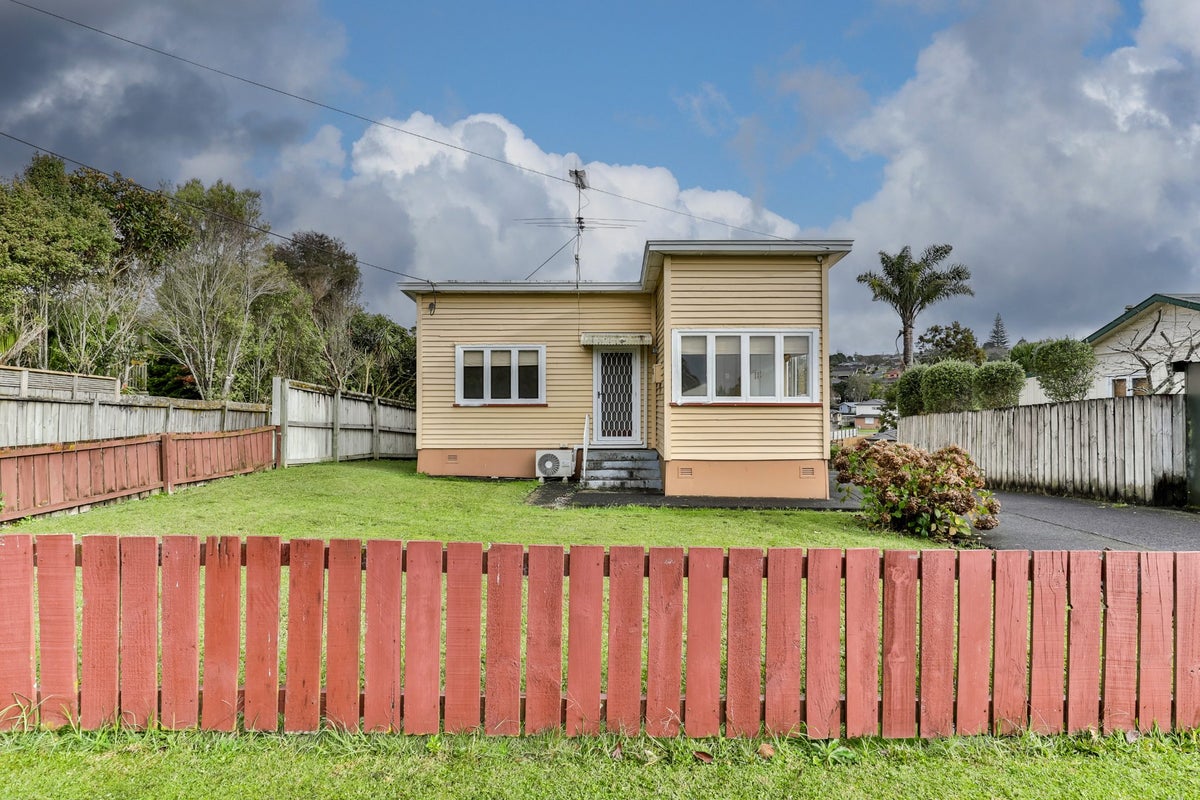 47 Withers Road, Glen Eden, Auckland - Carousel 13