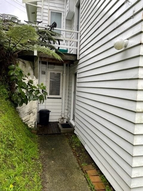 28 Garden Road, Northland, Wellington - Carousel 1
