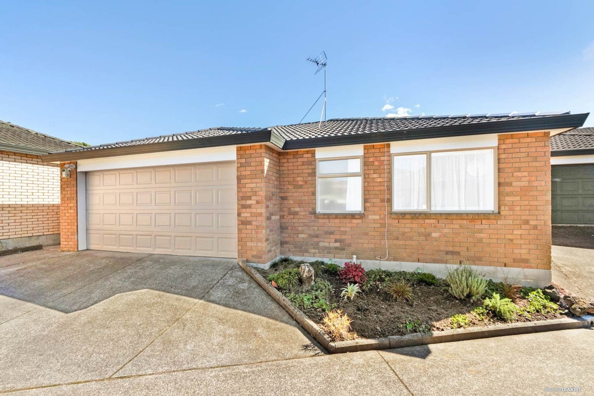 1B Charlenne Close, Ranui, Auckland - Carousel 2