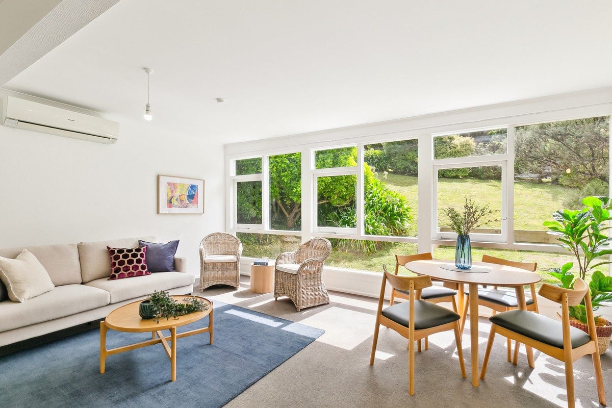 4/1 Canterbury Street, Karori, Wellington - Carousel 2
