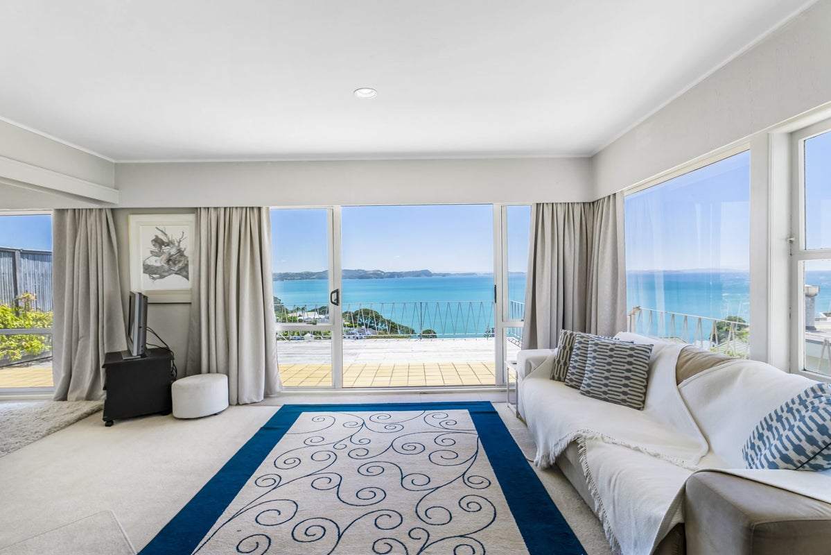 30 Vipond Road, Stanmore Bay, Whangaparaoa - Carousel 2