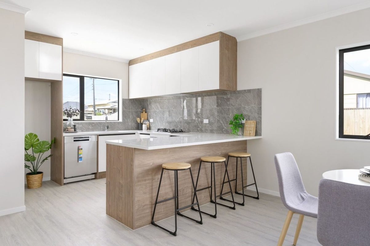 1/137 Avalon Drive, Nawton, Hamilton - Carousel 2