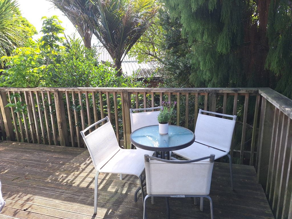 111 Albany Highway, Unsworth Heights, Auckland - Carousel 1