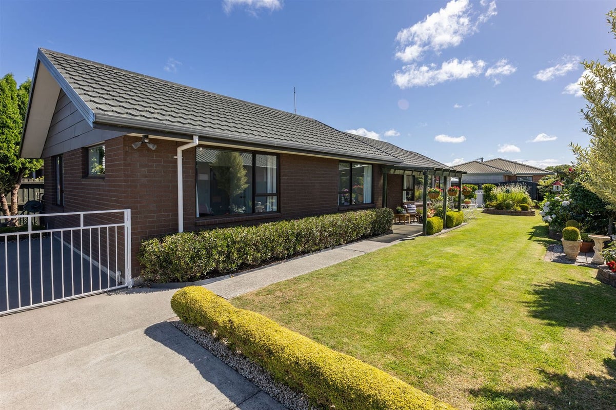 10 Glenconnor Place, Burwood, Christchurch - Carousel 2