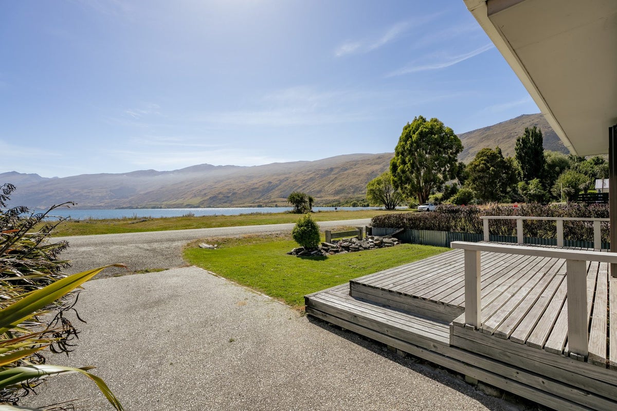 36 CORNWALL ST, kingston, athol - Carousel 2