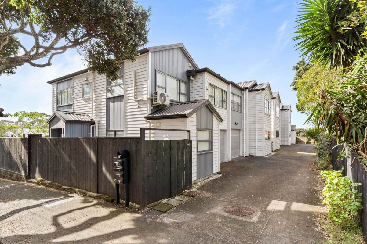 34A Waddell Avenue, Point England, Auckland - Carousel 12