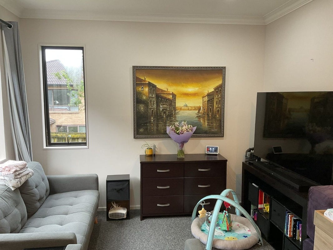16 Keating Rise, Northcross, Auckland - Carousel 2