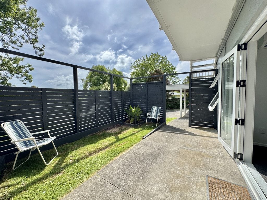 2/6 Hobday Place, Meadowbank, Auckland - Carousel 2