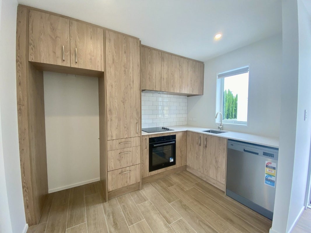 5/160 Hills Road, Edgeware, Christchurch - Carousel 2