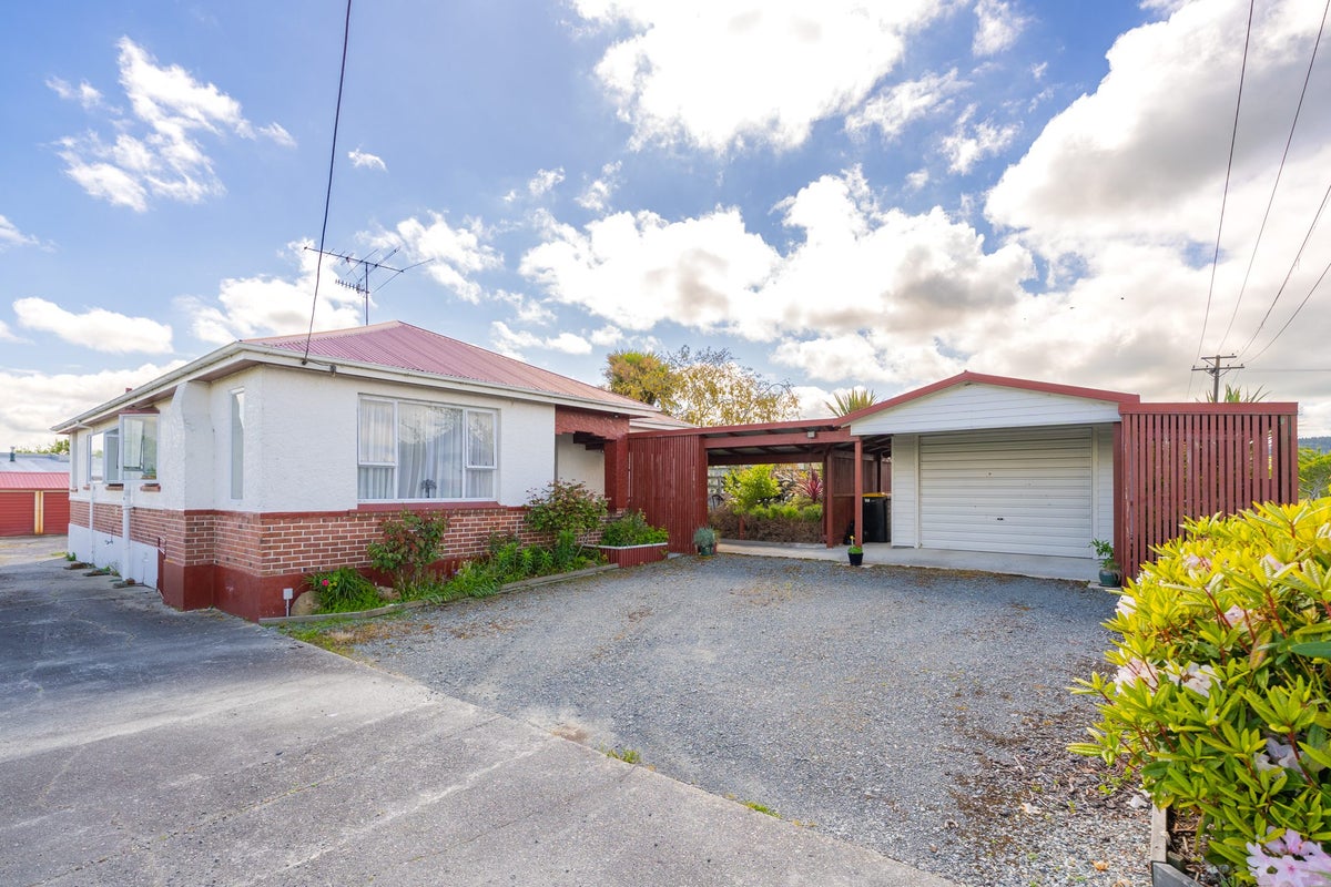 21 Nelson Street, East Gore, Gore - Carousel 2