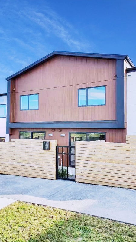 11 Sun Orchid Avenue, Wiri, Auckland - Carousel 2