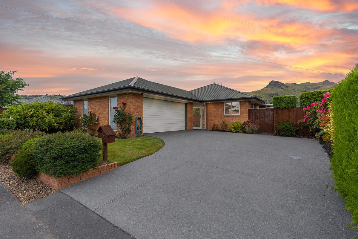 67 Mauger Drive, Heathcote Valley, Christchurch - Carousel 1