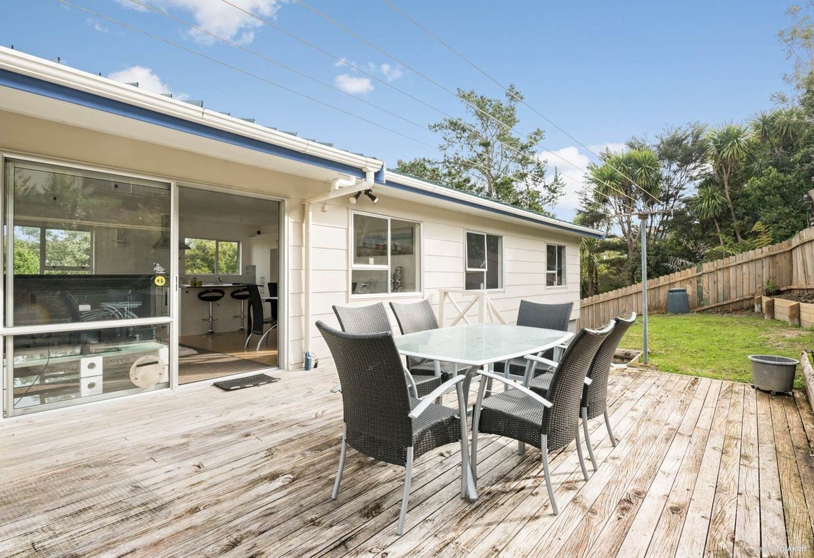 1/35 Topliss Drive, Northcross, Auckland - Carousel 1