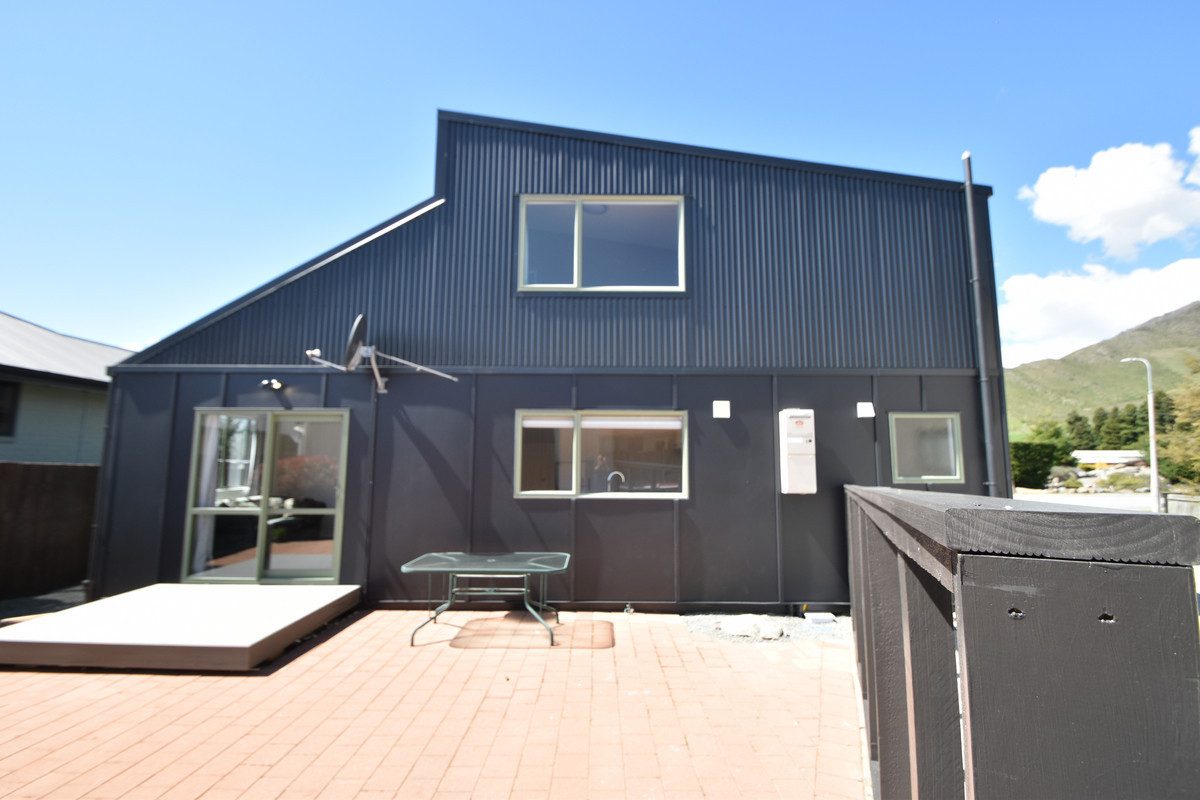 12 Ahuriri Drive, Omarama, Omarama - Carousel 1
