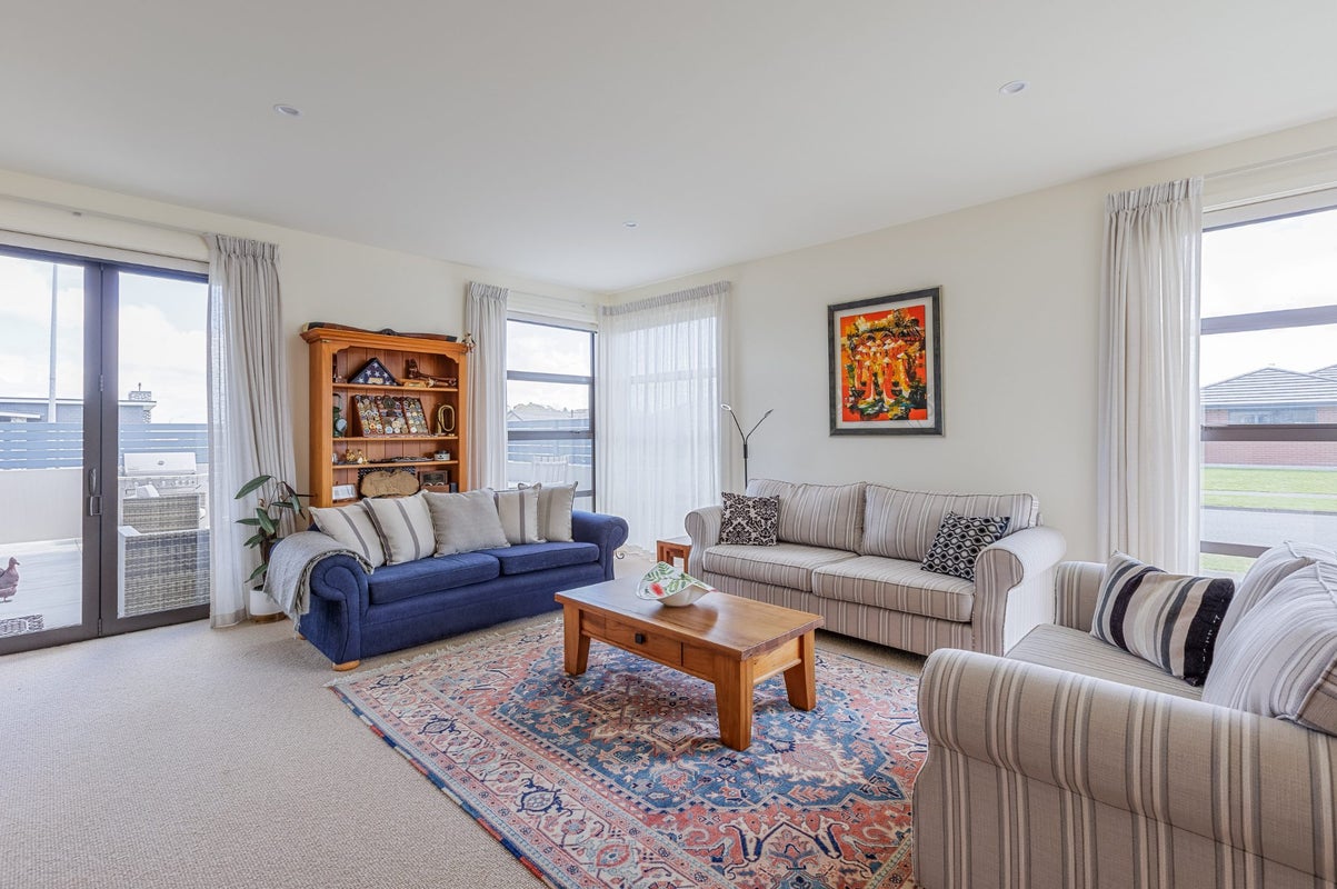 18 Balrickard Way, Milson, Palmerston North - Carousel 2