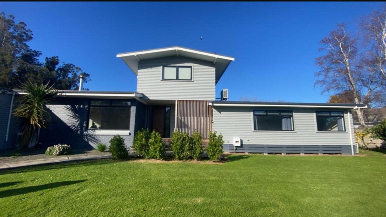 6 Grant Road, Whataupoko, Gisborne - Carousel 1