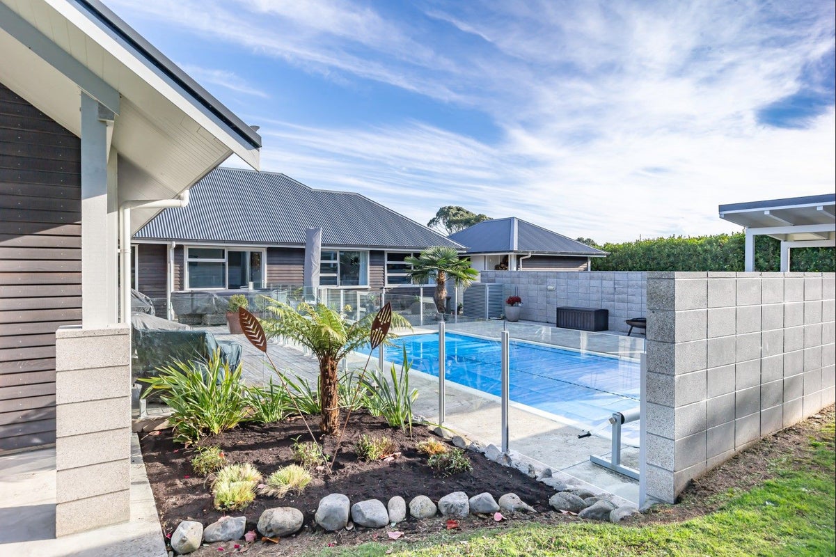 20 Tunbridge Wells, Ohau, Levin - Carousel 2