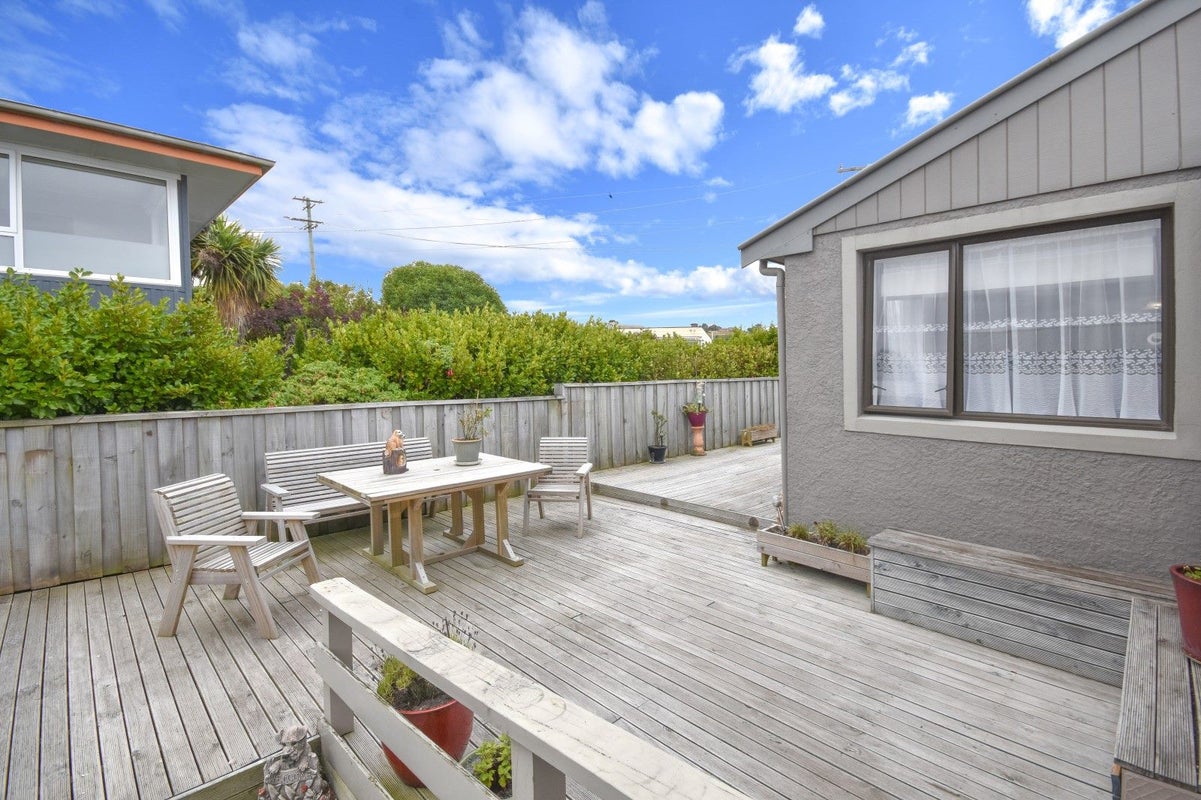 18 Bath Street, Brighton, Dunedin - Carousel 16