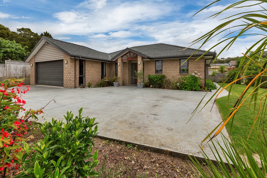 2 Cleanen Place, Kamo, Whangarei - Carousel 2
