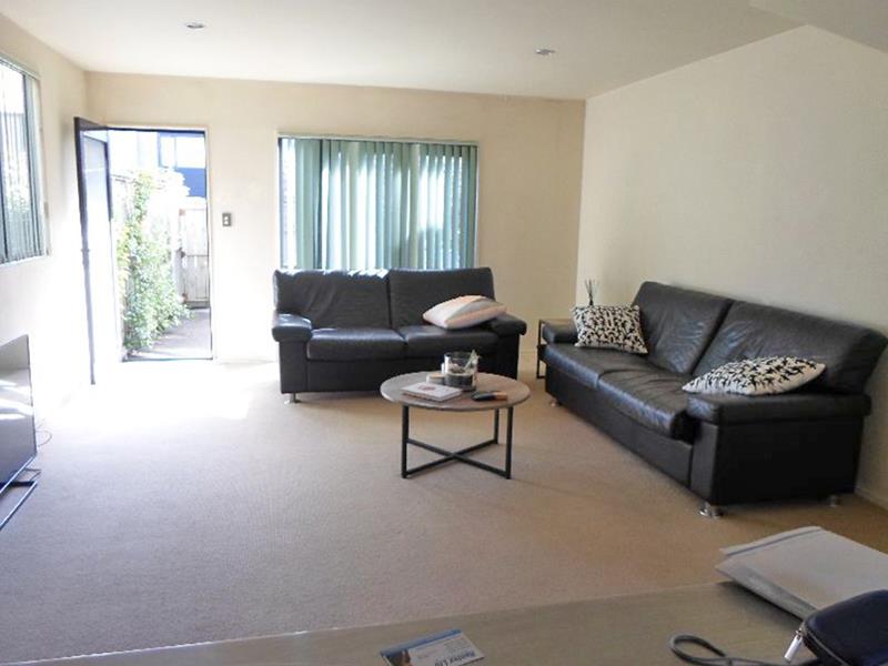 51/3 Burton Street, Grafton, Auckland - Carousel 2