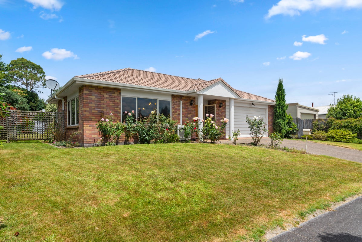 3 Capricorn Place, Kawaha Point, Rotorua - Carousel 15