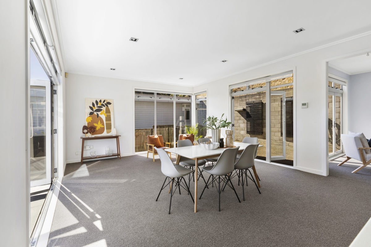 67 Sheridan Terrace, Johnsonville, Wellington - Carousel 2