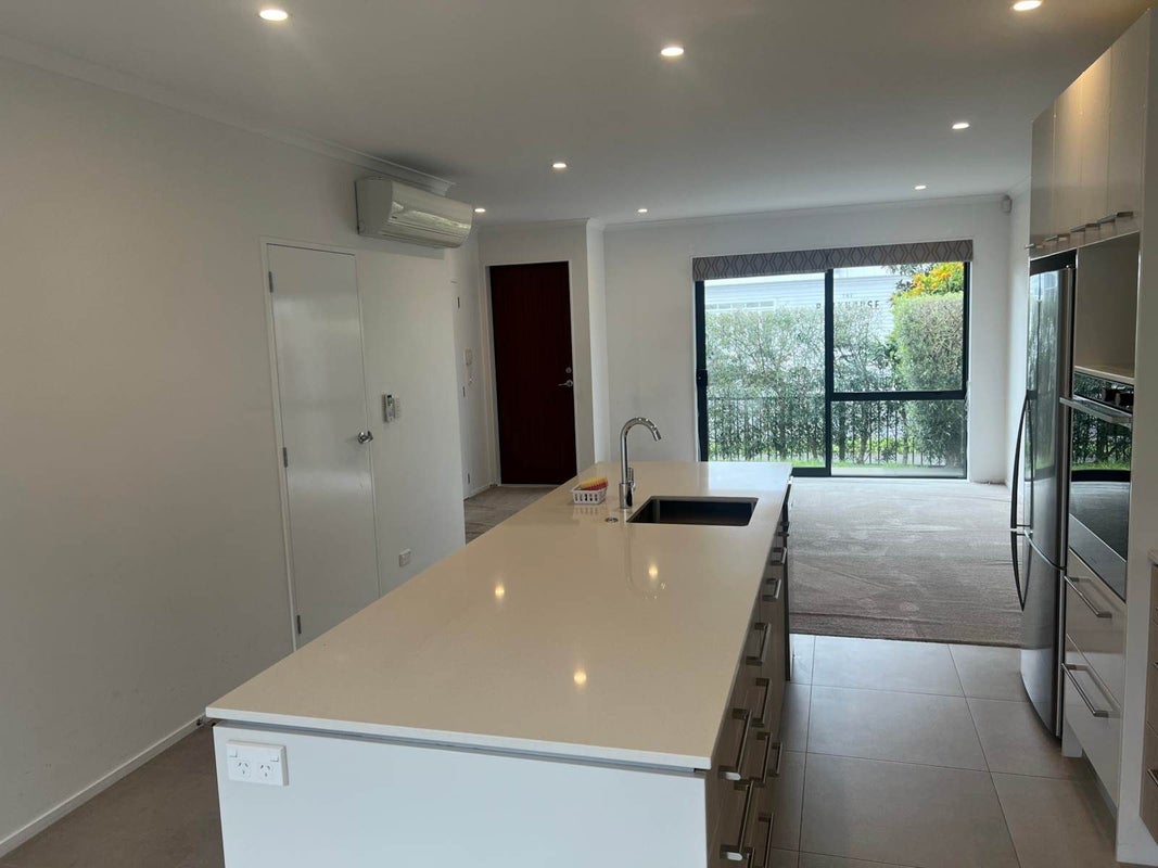 4 Ripeka Lane, Whenuapai, Auckland - Carousel 2