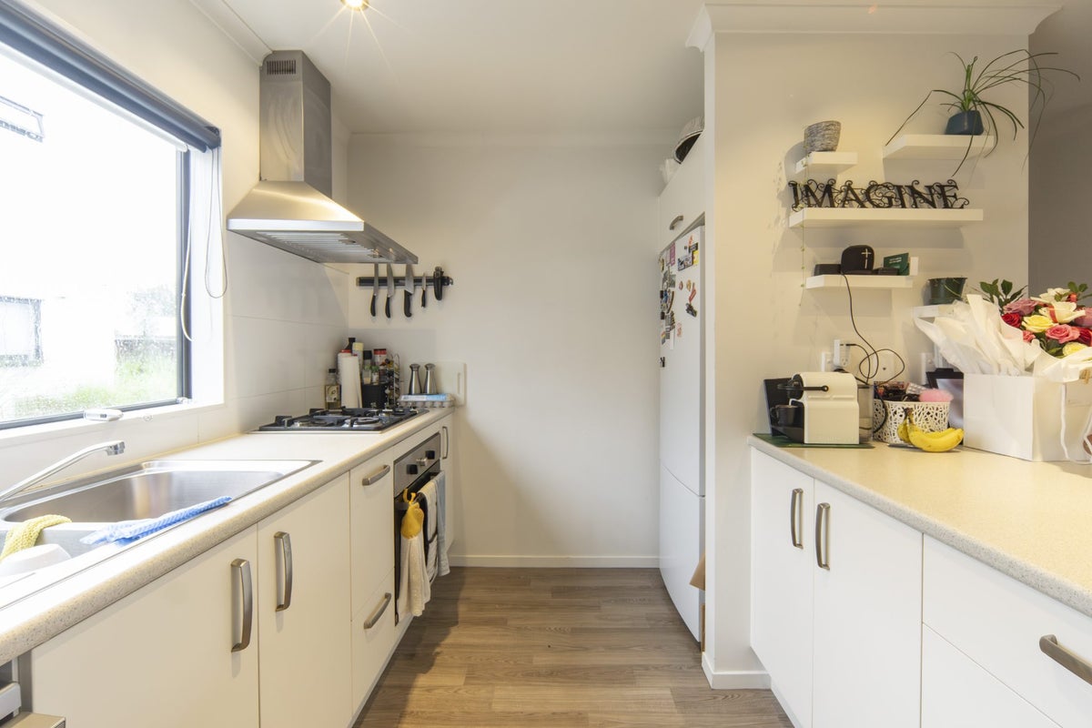 9/3 Korimako Street, Frankton, Hamilton - Carousel 2